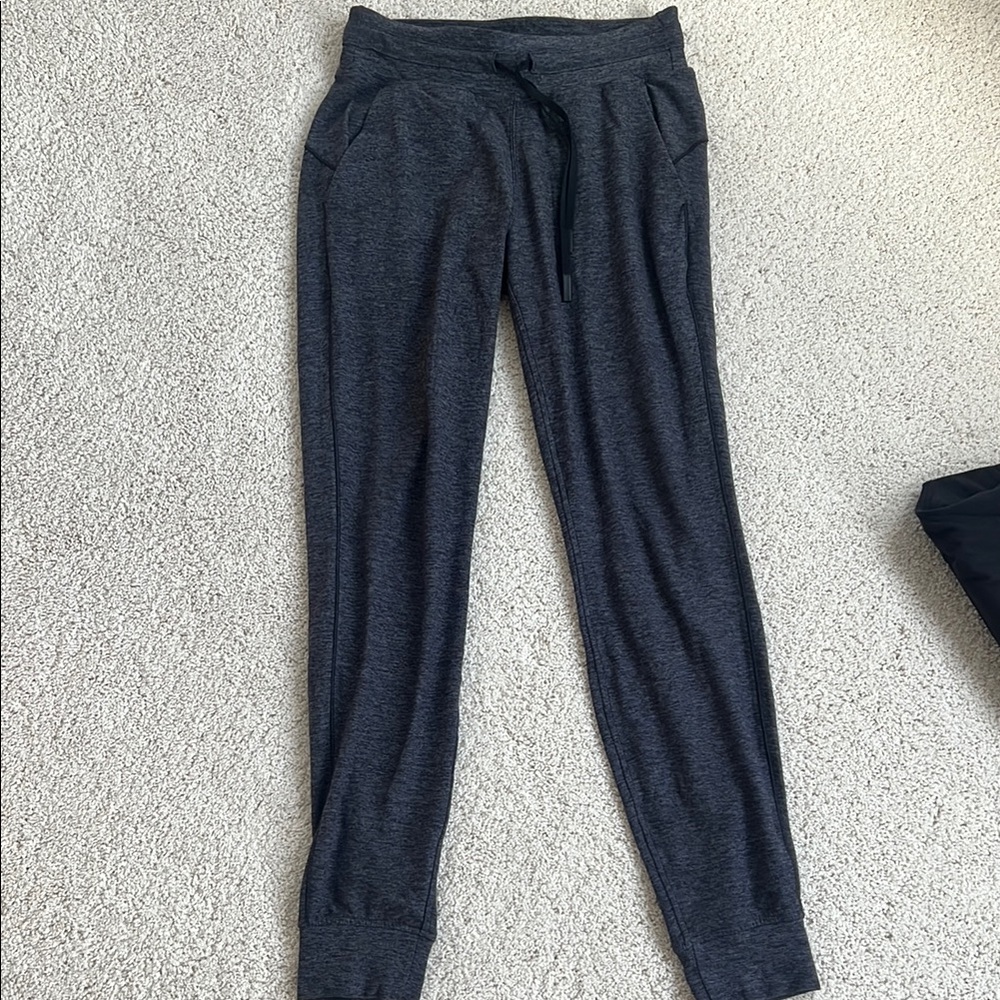Lululemon ready to rulu joggers